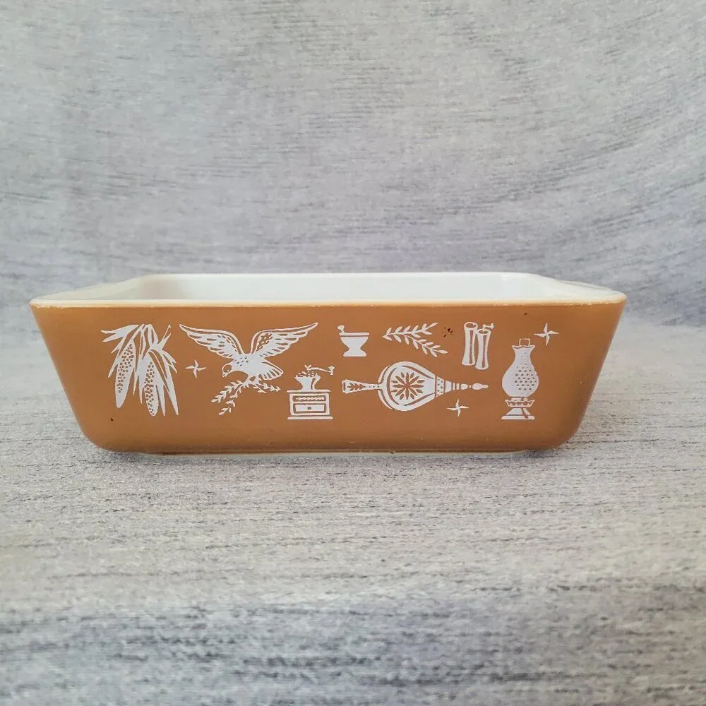 Vintage Pyrex 1.5 Qt Early American 0503